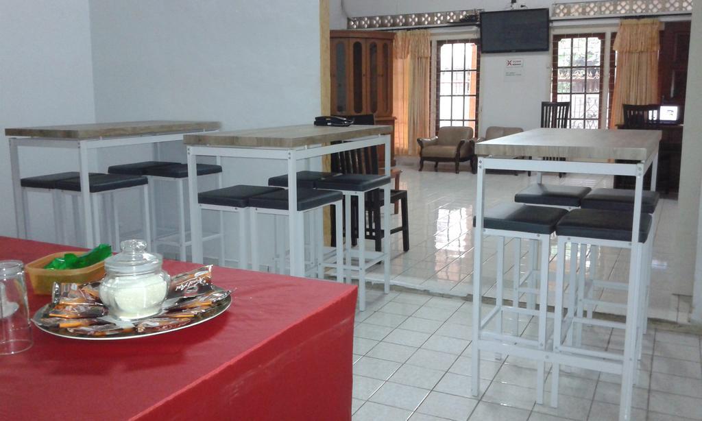 Pondok Heras Suite Jakarta Buitenkant foto